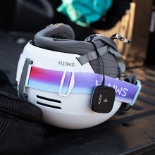 Load image into Gallery viewer, Smith x Aleck 006 Universal Wireless Helmet Audio & Communication